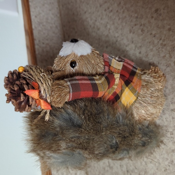 Set of Country Squirrels - Picture 4 of 4